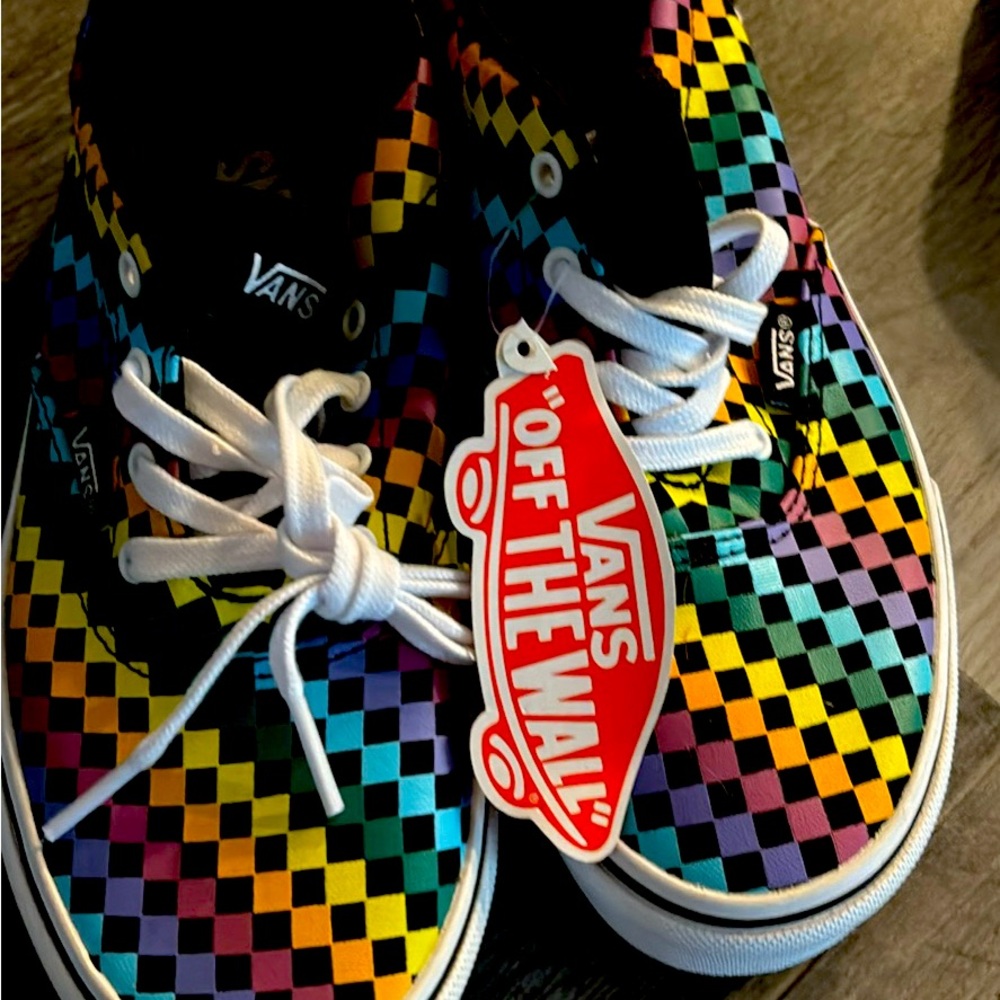 Vans Kids NWT size 3